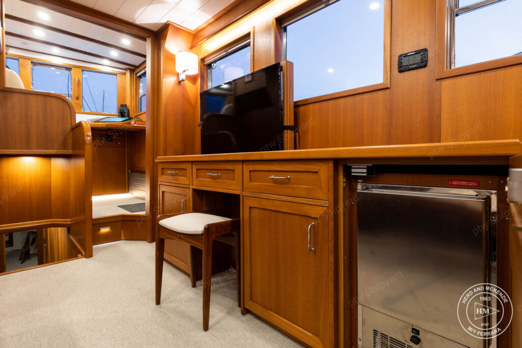 Main Deck Salon M/Y Ferrara